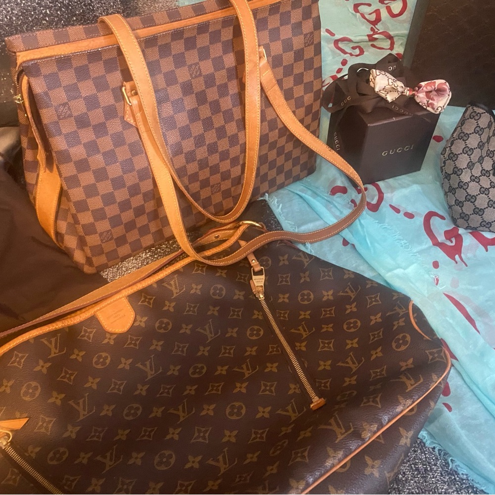 Unlisted LV